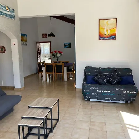 Villa Tous Conforts Avec Piscine Privee Et Acces