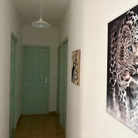 Villa Tous Conforts Avec Piscine Privee Et Acces *