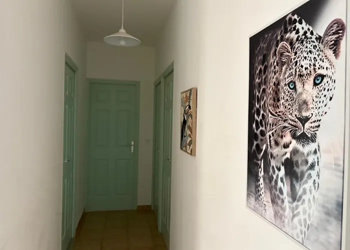 Villa Tous Conforts Avec Piscine Privee Et Acces *