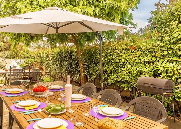 Villa Tous Conforts Avec Piscine Privee Et Acces *